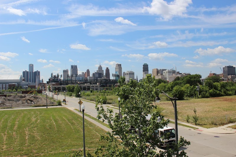 Village-Brush Park Manor
